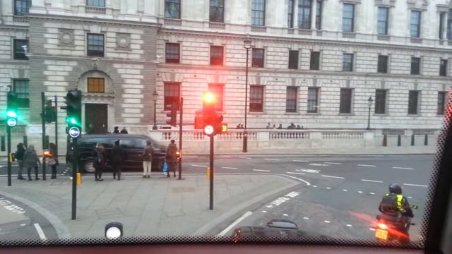 Victoria To Charing Cross By No 11 Bus   23rd December 2017