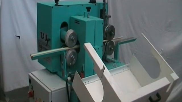 АВТОМАТИЧЕСКИЙ УНИВЕРСАЛЬНЫЙ КРУГЛОПАЛОЧНЫЙ СТАНОК "TAU/60" ДЛЯ ОБРАБОТКИ ПАЛОК ИЗ ПЛАСТИКА смотреть онлайн