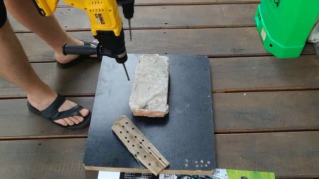 Makita DHR202 & Dewalt DCH133