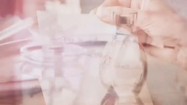 Жена Брюса Уиллиса смотреть онлайн