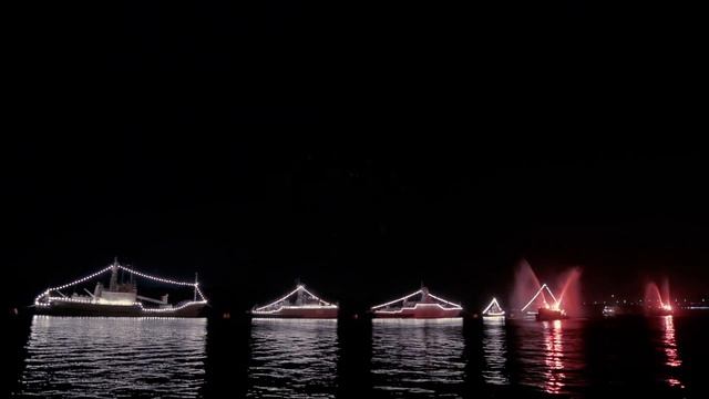 Салют на день ВМФ. Астрахань. Набережная. смотреть онлайн