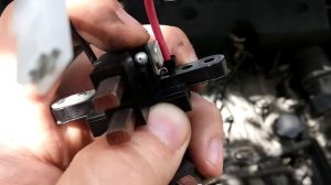 ПРЫГАЕТ НАПРЯЖЕНИЕ В АВТО ДО 15 ВОЛЬТ ЗАМЕНА РЕГУЛЯТОРА НАПРЯЖЕНИЯ НЕ СНИМАЯ ГЕНЕРАТОР.