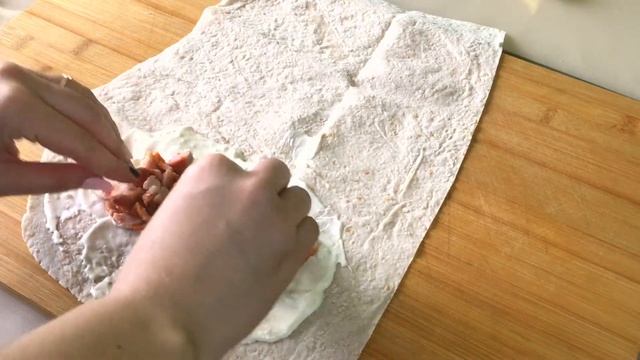 Шаурма в домашних условиях с курицей/ Homemade Chicken Shawarma ? смотреть онлайн