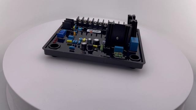 Регулятор напряжения R150 смотреть онлайн