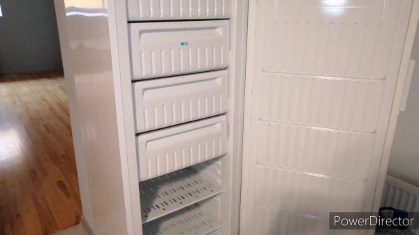 Почему не морозит морозильник Stinol?