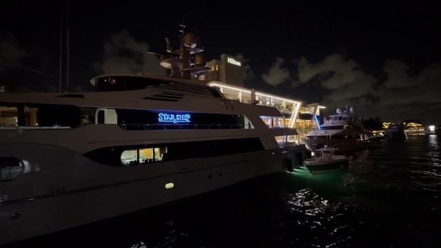 Две красивые яхты ￼Miami. смотреть онлайн