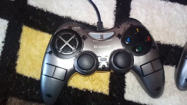 Не дорогой гемпад(джойстик) для ПК после 3 месяцев использования/Defender Zoom реальный опыт смотреть онлайн