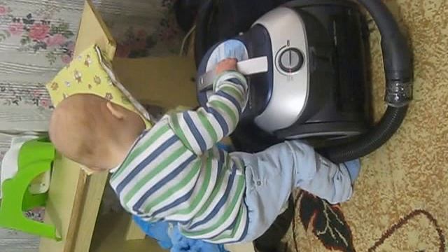 Пылесос и Тема 9 месяцев смотреть онлайн