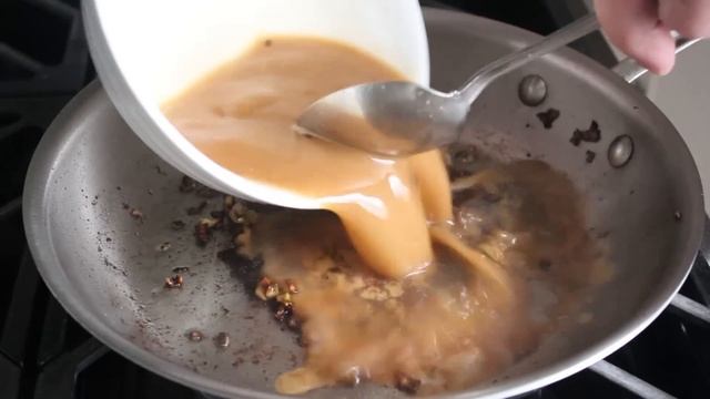Loco Moco - Hawaiian Gravy Burger on Rice - Food Wishes смотреть онлайн
