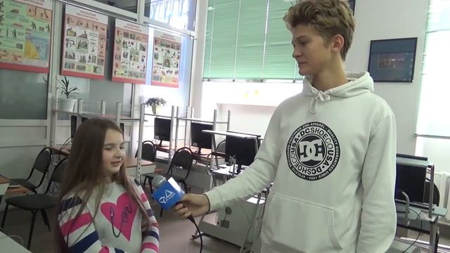 Сюжет ко дню учителя 2019, 4 курс УЦ _Дельфа_ видеомонтаж.mp4 смотреть онлайн