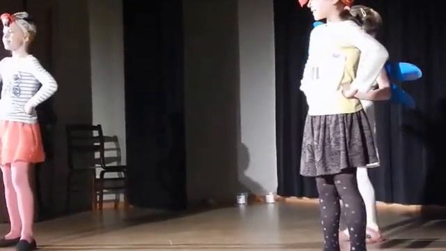 "Стрекоза и муравей" смотреть онлайн