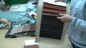 Как ВЫБРАТЬ ЭКОКОЖУ (кожзаменитель) для дивана. Обзор обивочных материалов.