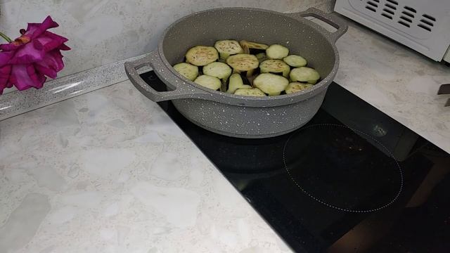 ЖАРЕНЫЕ ОВОЩИ С БАКЛАЖАНАМИ смотреть онлайн