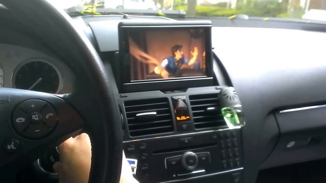 Mercedes Benz W204 C300 Navi COmand flip up monitor смотреть онлайн