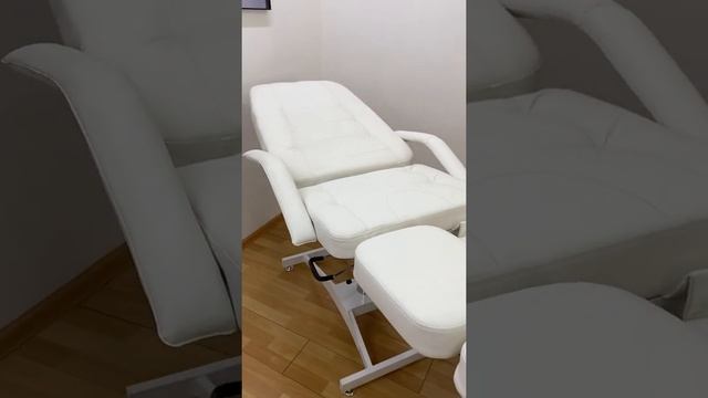 Педикюрное кресло "Гармония 1 Макси" с обивкой СТАНДАРТ Цвет Белый смотреть онлайн