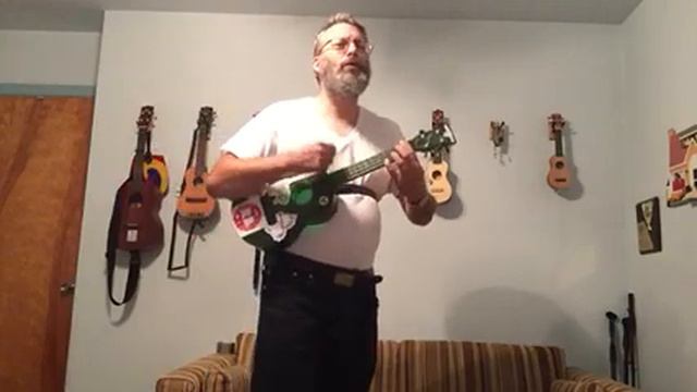 I Got A Uke (ZZ Top-Legs Parody) смотреть онлайн