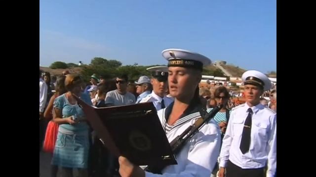 Братик читает присягу смотреть онлайн