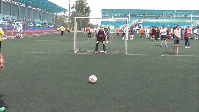 Серия пенальти в матче Бервел - Орбита