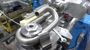 Гибка стальной трубы D32х3,5 мм на R 48 мм (1,5D) на автоматическом трубогибе MASTER.3X БМК