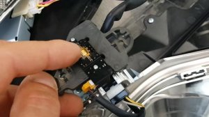 Ремонт ДХО, LED подсветки фар Toyota Yaris