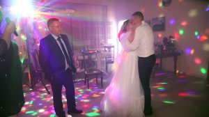 Танец с родителями на свадебном вечере