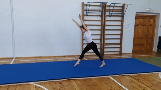 Акробатическая комбинация юноши 9 - 11 классы смотреть онлайн