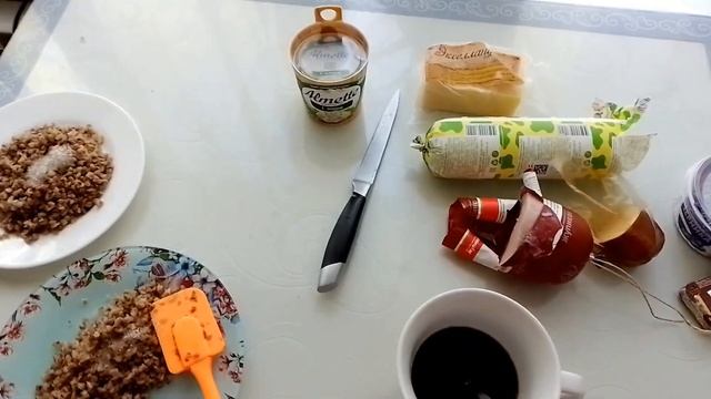 ПРОСЫПАЕМСЯ?СМОТРИТЕ КАКОЙ ЗАВТРАК ПРИГОТОВИЛА А КРОВАТЬ НЕ ЗАСТЕЛИЛА смотреть онлайн