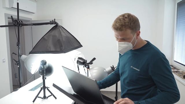 Nahlédnutí do firmy Pet Hardware смотреть онлайн