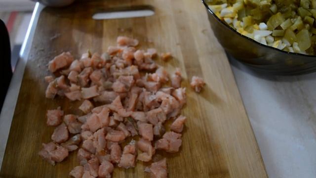 Оливье с копченой красной рыбой.#19 смотреть онлайн