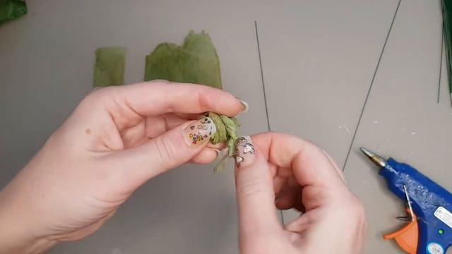 Венок из чайных пакетиков