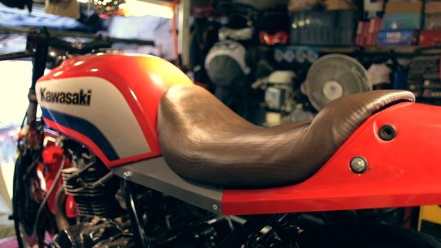 DIY Motorcycle Seat Cover... Cafe Racer Build смотреть онлайн
