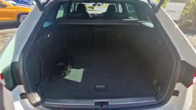 Skoda Superb Estate Sport Line смотреть онлайн