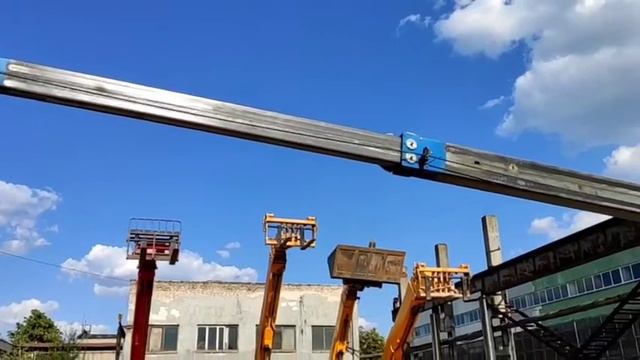 Демонстрация работы телескопического подъемника Haulotte H23TPX (Франция) смотреть онлайн