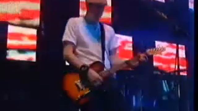 My Happy Ending - One Big Weekend 2004 (05/10) смотреть онлайн