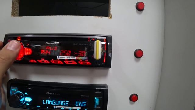 Новинка от Pioneer DEH S5000BT! Хит от пиона или очередной клон? смотреть онлайн