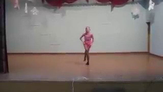 Школьный праздник.AVI смотреть онлайн