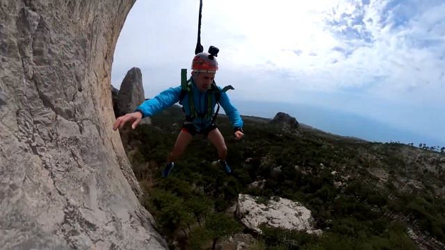 Прыжки с 235 метровой Шаан-Каи с командой RAPT - Ваня смотреть онлайн