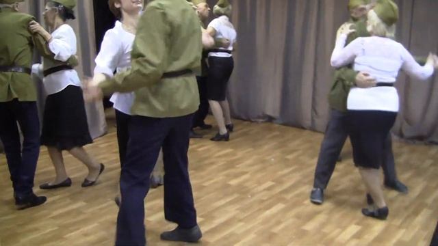 Клуб "Кому за...", библиотека № 140 смотреть онлайн