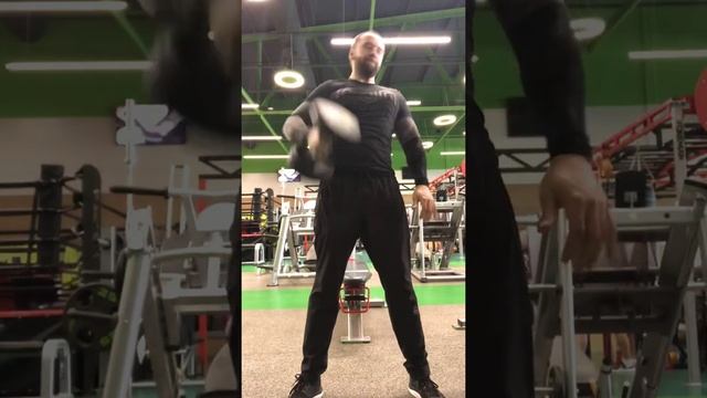 Д3 рывок гантели с виса смотреть онлайн