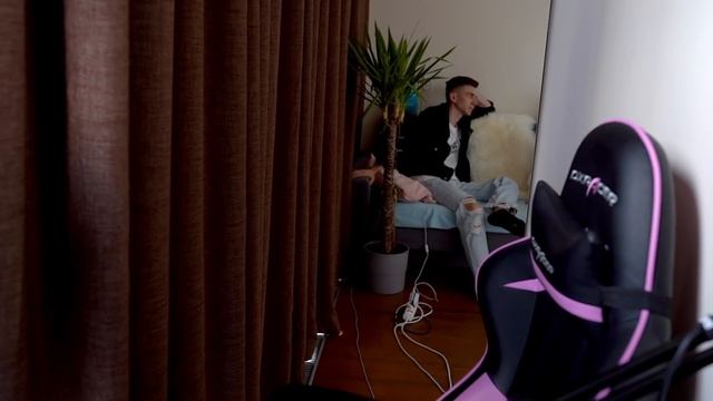 Он УНИЗИЛ МЕНЯ! УВЕЛИЧИЛА СЕБЕ ГУБЫ! РЕАКЦИЯ МОЕГО БЫВШЕГО ПАРНЯ! смотреть онлайн