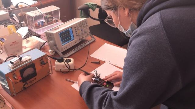 Чунина Ксения - 2 ТОВК - Многодиапазонный генератор импульсов на таймере NE555N