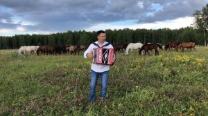 ТАБУН _ поет Анатолий Гальянов.