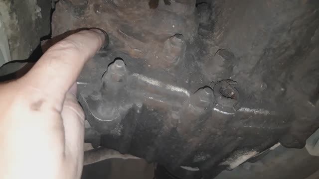 Как поменять масло в раздатке на Ниве Шевроле 2004г смотреть онлайн