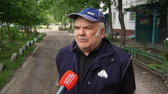 В 13 домах микрорайона в Благовещенске уже три недели нет горячей воды смотреть онлайн