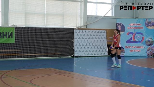 Волейболистки клуба "Протон-Саратов" провели мастер-класс для юных спортсменок из Балакова смотреть онлайн