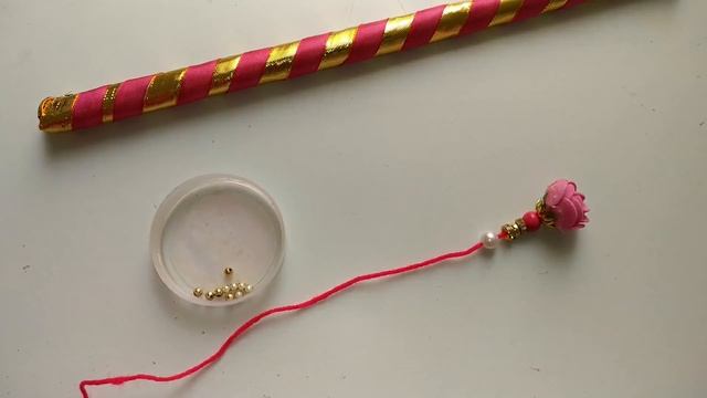 How to make Flute/Bansuri/Morali At home/ DIY Newspaper Flute for krishna/balgopal. смотреть онлайн