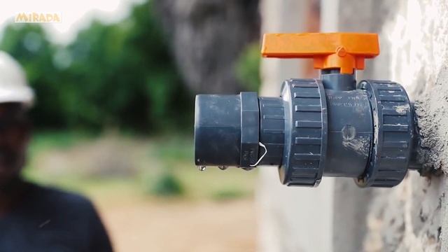 МОРСКУЮ ВОДУ МОЖНО ПИТЬ! Вода из Океана Превращается в Питьевую! смотреть онлайн