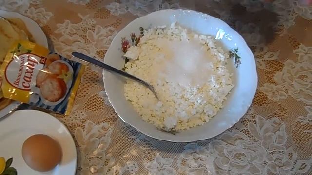 НЕОБЫКНОВЕННО НЕЖНЫЕ И ВКУСНЫЕ БЛИНЧИКИ, ФАРШИРОВАННЫЕ ТВОРОГОМ, ТАЮТ ВО РТУ. смотреть онлайн