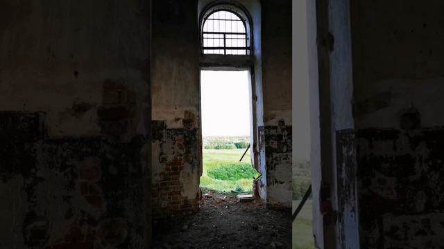 Заброшенная церковь внутри смотреть онлайн