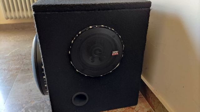DIY: Handmade Boombox from car speakers (+ sound test) смотреть онлайн